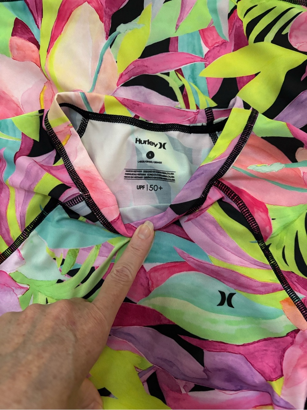 Hurley Women's Floral Short Sleeve Rashguard - Pink, Green, Black EUC Large - Picture 6 of 9